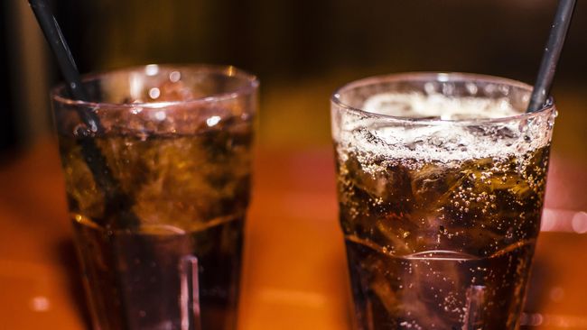 Berikut jenis minuman yang dapat membahayakan kesehatan ginjal Anda dalam jangka panjang.
