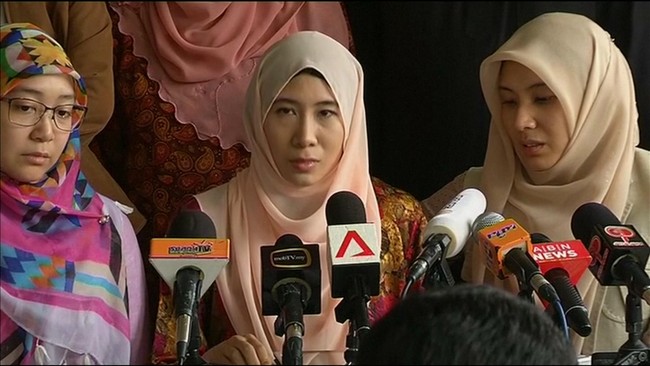 Putra-putri Anwar Ibrahim menggelar kampanye internasional untuk membebaskan ayahnya yang divonis lima tahun atas kasus sodomi.