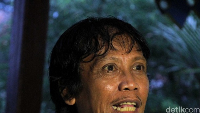 Kasus korupsi pengadaan program siar terjadi pada tahun 2012 saat TVRI dimpin oleh Direktur Utama Farhat Syukri.