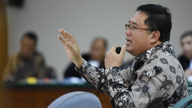 Budi mengaku tidak mengetahui tentang anggaran HPS, meski saksi lain telah menuding dirinya sebagai otak penyusunan harga.