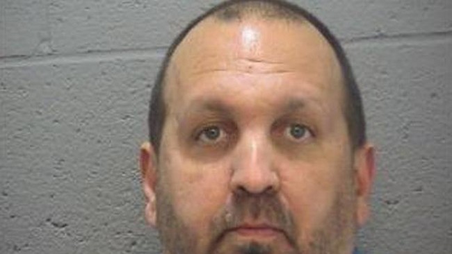 Pelaku penyerangan yang menewaskan tiga mahasiswa Muslim di North Carolina pada Februari lalu, Craig Hicks, dianggap layak dijerat hukuman mati.