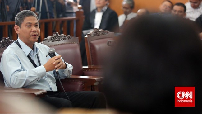 Saksi fakta KPK, Iguh Sipurba, mengklaim dirinya mengetahui tindak pidana korupsi Komjen Budi Gunawan yang ditangani kepolisian dari pemberitaan media massa.