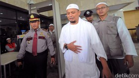 Jalaluddin Rakhmat: Penyerang Az-Zikra Bukan Syiah