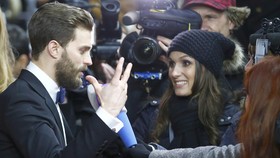 Erotisisme Christian Grey Bersaing dengan Gadis Tomboi