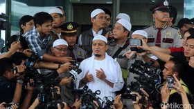 Pelaku Penyerangan Az-Zikra Terancam 5 Tahun Bui
