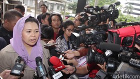 Yenny Wahid Tolak Tawaran Soetrisno Bachir