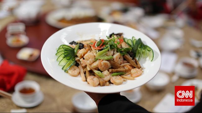 Seorang workaholic rela meninggalkan waktu makan dan aktivitas lainnya demi bekerja. Berikut tips asupan nutrisi yang tepat untuk para penggila kerja.