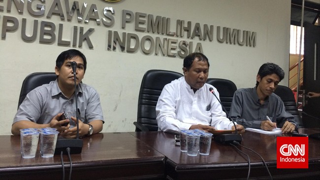 Penyelesaian konflik tersebut diminta untuk dipercepat atau jadwal Pilkada Serentak 2015 terancam mundur.