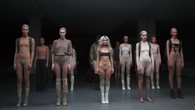 Kanye West dan Barisan Tentara Wanita 'Tanpa Celana' di NYFW