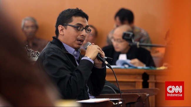 Kuasa hukum Maqdir Ismail mempertanyakan soal status Wakil Ketua KPK Bambang Widjojanto pascapengunduran diri setelah penetapan tersangka oleh Bareskrim.
