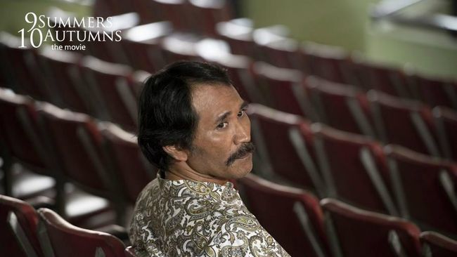 "Dia ajarkan banyak hal, tentang hidup, tentang akting, dengan caranya yang luar biasa," ucap jebolan Indonesian Idol itu.