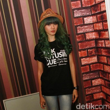 Kerja dari Umur 16 Tahun untuk Keluarga, Dara The Virgin Kecewa Aset Dijual Ortu