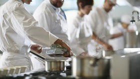'Pria Seksi Masak' Dobrak Budaya Paternalistik Korea Selatan