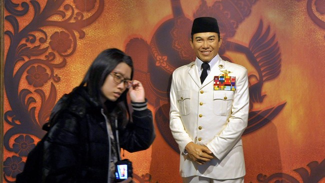 Jokowi lahir 21 Juni 1961 dan Soekarno meninggal di tanggal yang sama tahun 1970. Sebuah pertanda adanya ikatan takdir?