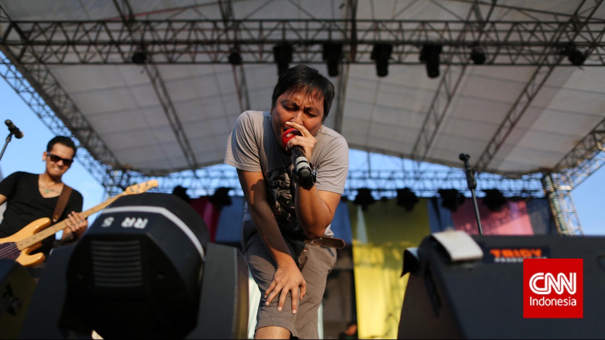 Lagu Lama Penampilan Baru Bintang 90-an