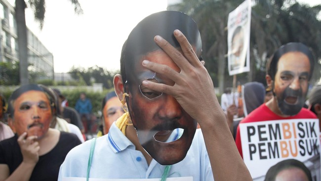 Presiden Jokowi dijadwalkan mendatangi DPR RI, Senin (6/4) untuk memberikan penjelasan atas pergantian Budi Gunawan oleh Badrodin Haiti sebagai Kapolri.