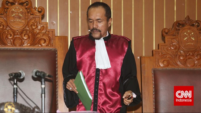 Sejumlah pakar hukum tata negara diundang KPK untuk memberikan masukan atas rencana kasasi yang akan diajukan ke Mahkamah Agung dalam waktu dekat ini.