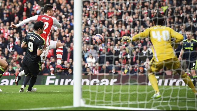 Arsenal menjadi tim ketujuh yang melangkah ke perempat final Piala FA setelah mengalahkan Middlesbrough 2-0 di Stadion Emirates, Minggu (15/2).