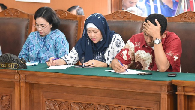 Mahkamah Agung menuturkan pengajuan kembali pada praperadilan tidak dapat dilakukan apabila status perkara belum berkekuatan hukum tetap.