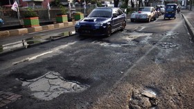 Ribuan Lubang di Jalan Muncul Setelah Banjir Jakarta