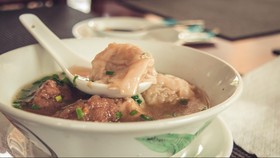 Berkat GrabExpress, Bakso Empal Sapi Surabaya Dapat Bersaing
