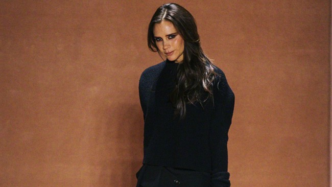 Gaun-gaun Sensual Victoria Beckham di New York Fashion Week