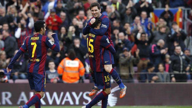 Kemenangan atas Levante membuat Barcelona kembali memangkas jarak dengan Real Madrid menjadi hanya satu poin di klasemen sementara La Liga. 