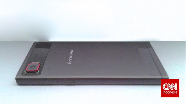 Lenovo menjagokan Vibe Z2 Pro di jajaran ponsel cerdas berlayar lebar. Layakkah ponsel ini menyandang status pro?