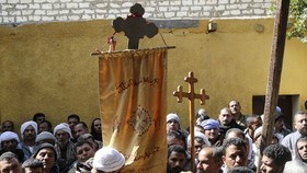 Kerabat Warga Mesir yang Dipenggal ISIS Berkabung