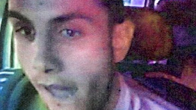 Omar Abdel Hamid El-Hussein tidak asing di mata polisi karena berbagai kejahatan yang dia lakukan. Bahkan dia baru keluar penjara dua pekan lalu.