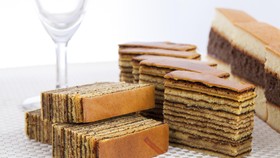 Lapis Legit, Kue Indonesia Terlezat di Dunia