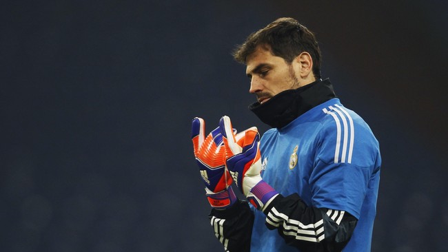 Iker Casillas dikabarkan pindah ke FC Porto dalam beberapa hari ke depan dan ia akan menjadi pemain dengan gaji tertinggi di Liga Portugal.