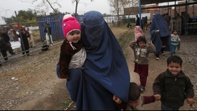 Imigran Usia 105 Tahun Jalan Kaki dari Afghanistan ke Kroasia