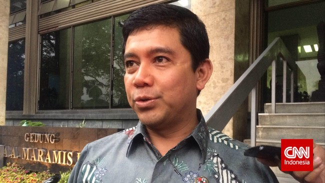 Menteri Pendayagunaan Aparatur Negara dan Reformasi Birokrasi Yuddy Chrisnandi menyebut dana aspirasi tak jelas pertanggungjawabannya.