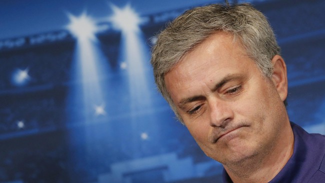 Media mengklaim kepercayaan Roman Abramovich kepada Jose Mourinho memiliki tengggat waktu hingga jeda internasiona pada tengah November nanti.