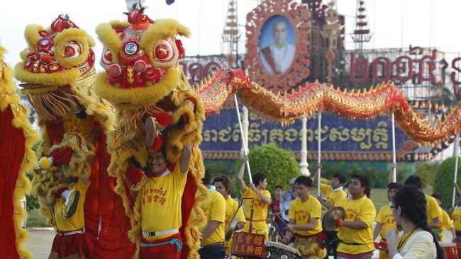 Warna-warni Jelang Imlek di Berbagai Negara