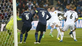 Porto Tahan Basel 1-1 di Leg Pertama