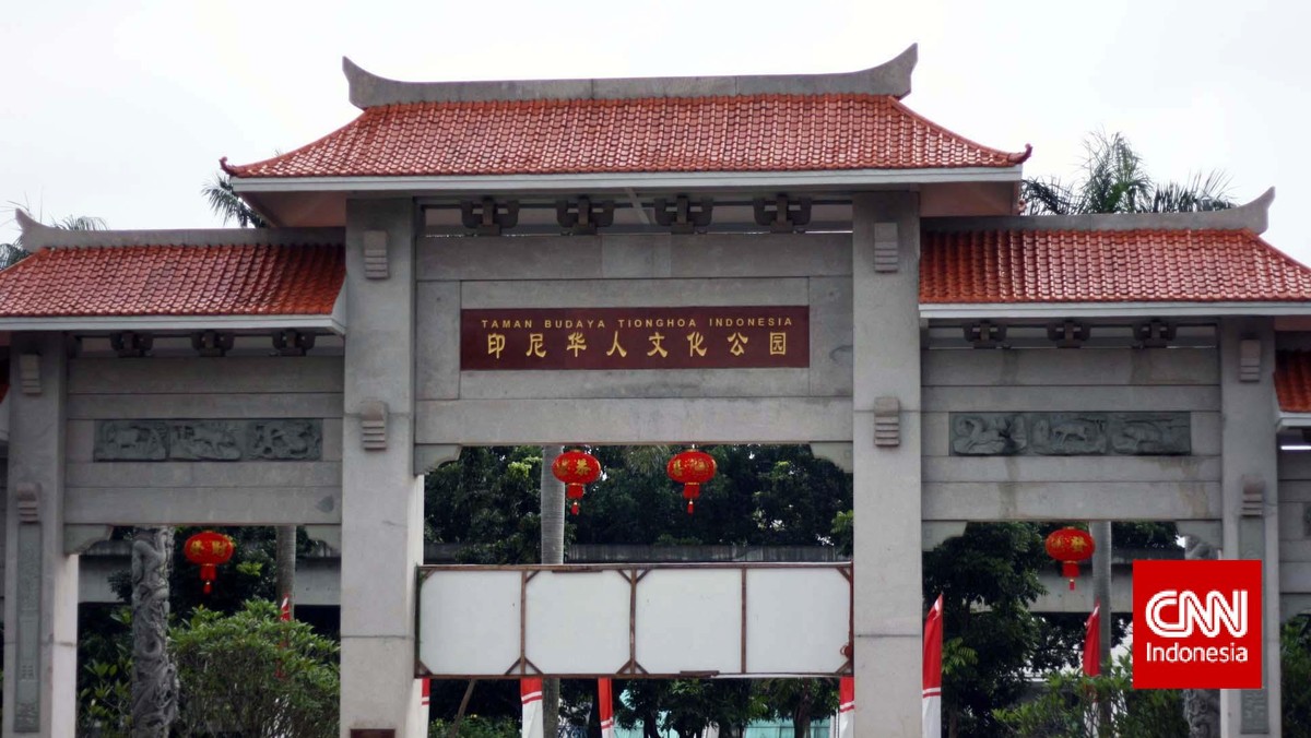 Patung - Patung Penuh Cerita di Taman Budaya Tionghoa