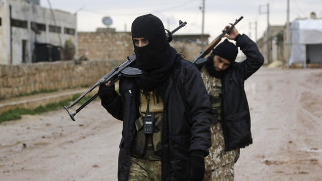 "Jihad di Suriah dipandang lebih legitimate, masuk surga, dapat 7 bidadari. Bergabung dengan ISIS juga dapat gaji dan insentif ekonomi," kata pakar teroris UI.