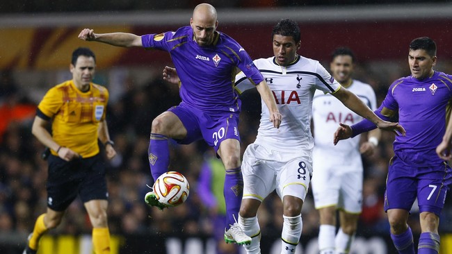 Memasukkan Harry Kane di babak kedua tak berhasil membuat Tottenham Hotspur meraih keunggulan atas Fiorentina, dan tetap berakhir dengan hasil imbang 1-1.