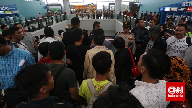 Bagi para penumpang yang malas mengantre hari ini, Lion Air membuka peluang untuk melakukan&nbsp;refund&nbsp;hingga 14 hari ke depan.