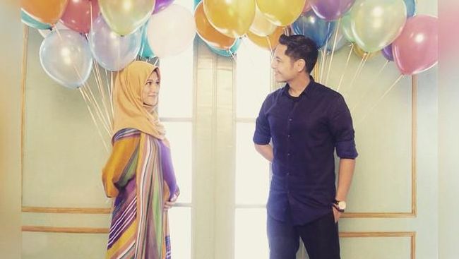 Lima kali sudah Dude Harlino menjadi Aktor Terfavorit dalam Panasonic Gobel Award. Ia masih mengaku kaget saat namanya disebut sebagai pemenang.