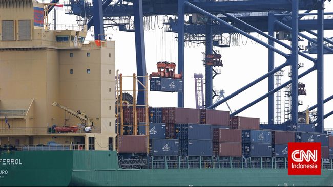 Eksekusi Proyek Strategis, Pelindo II Gandeng 8 BUMN Selain sektor pelabuhan, rencana kerjasama ini juga akan menyisir sektor industri, logistik, infrastruktur dan ketenagalistrikan.