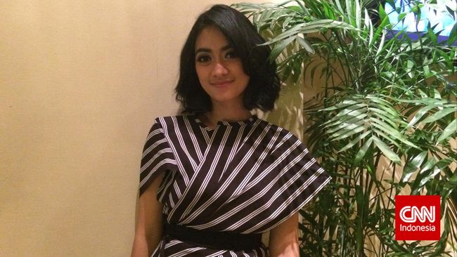 Dibesarkan di keluarga seniman, aktris muda Ayudia Bing Slamet punya segudang talenta seni. Namun ia ogah dibilang aji mumpung.