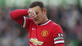Mourinho Datang, Rooney Tetap Gelandang