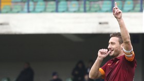 Serie A: Roma Imbang, Lazio Kalah