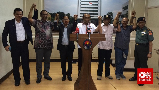 Gatot enggan berandai-andai jika PT Liga tetap menggelar ISL 2015 dengan 18 tim. Namun, Gatot memastikan Kemenpora sudah menyiapkan strategi.