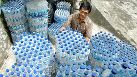 Daur Ulang Sampah Plastik, Bisa Liburan ke Bali dari Grab