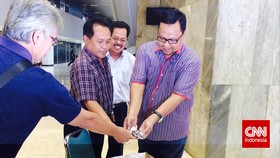 DPR Pun Kumpulkan Koin untuk Australia