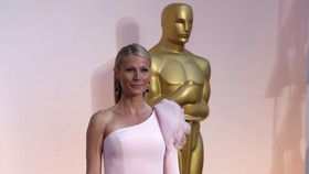 img-title Gwyneth Paltrow Resmi Kembali ke 'Avengers 4'